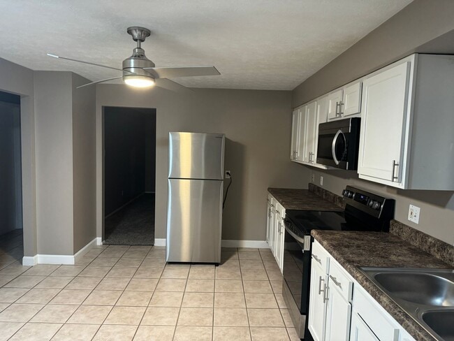 Photo - 904-906-906 N Highland Ave Unit 906