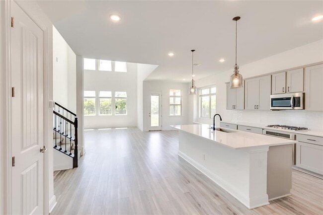 Building Photo - 1900 Mariann Dr Rental