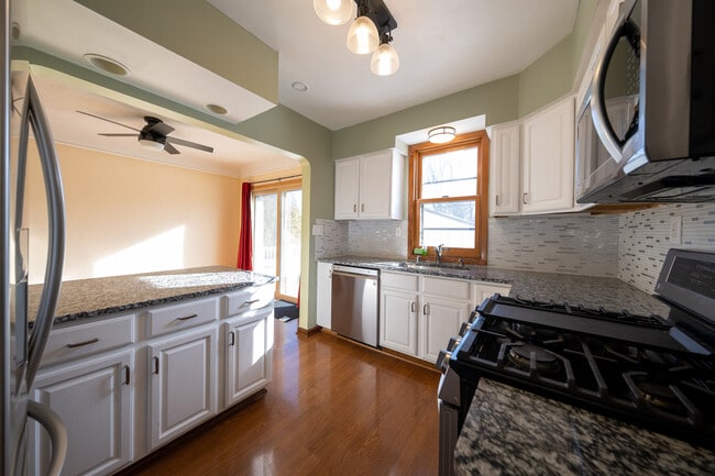 Photo - 6045 3rd Ave S