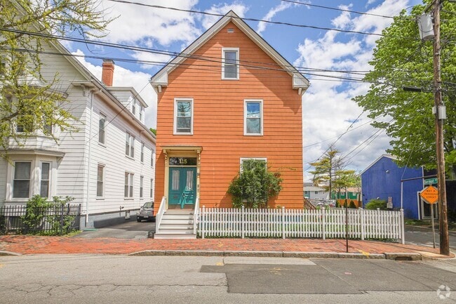 Building Photo - 115 Clark St Unit 115 Clark St. #2, Portland Rental