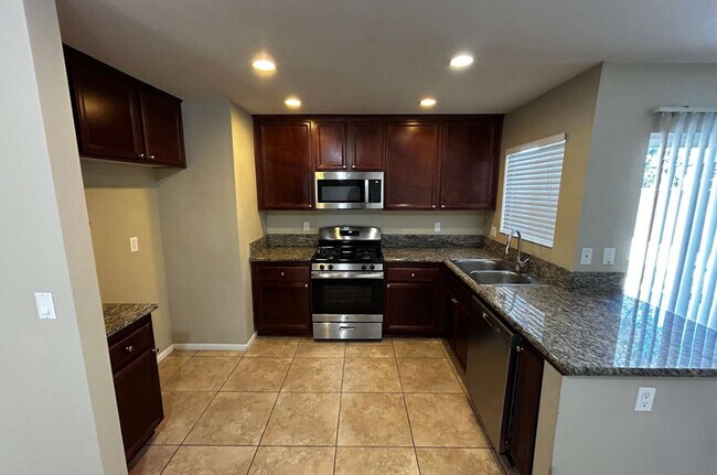 Photo - 766 Southside Dr