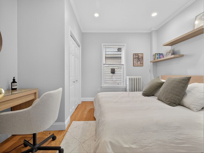 Photo - 1576 Cambridge St Unit 1R