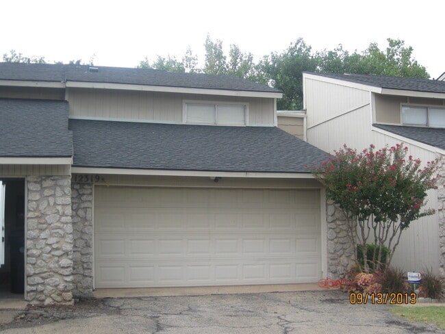 Building Photo - 12319 Cedar Springs Ln Rental