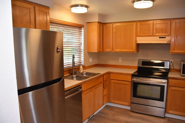 Photo - Modern Living with Private Oasis & Ample Storage