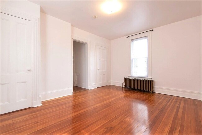 Photo - 44 Booraem Ave Unit 2