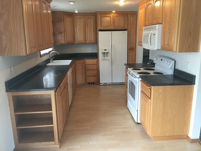 Building Photo - 3 Bed/2 Bath Northside Home