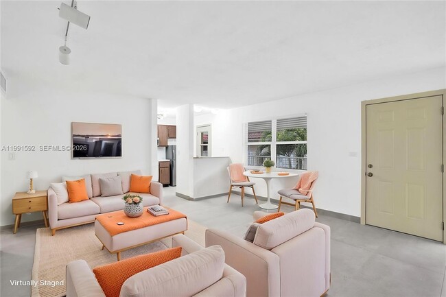 Photo - 5325 SW 77th Ct Unit 205F