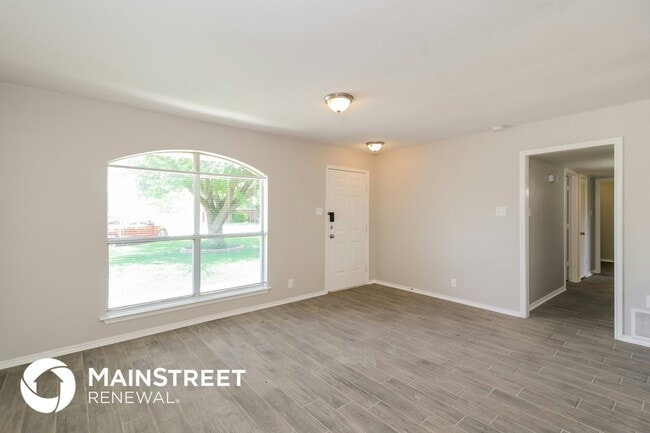 Photo - 223 Brook Cir