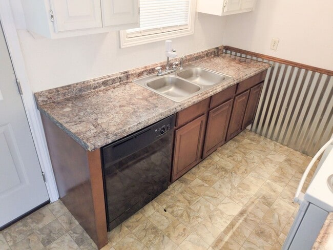 Photo - 12843-12849 Hamshire Rd Unit 12847 Hamshire Rd-RTR 06/15/26