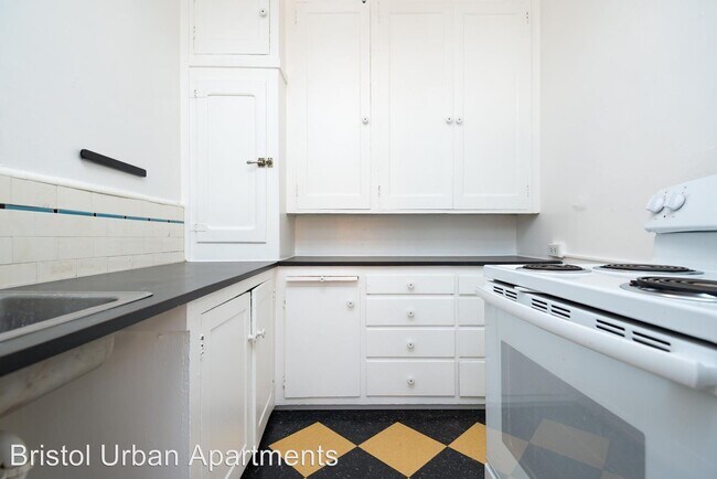 Photo - 2623 SE Ankeny St Unit #204