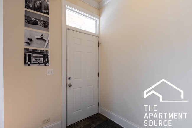 Photo - 1314 W Roscoe St Unidad 2