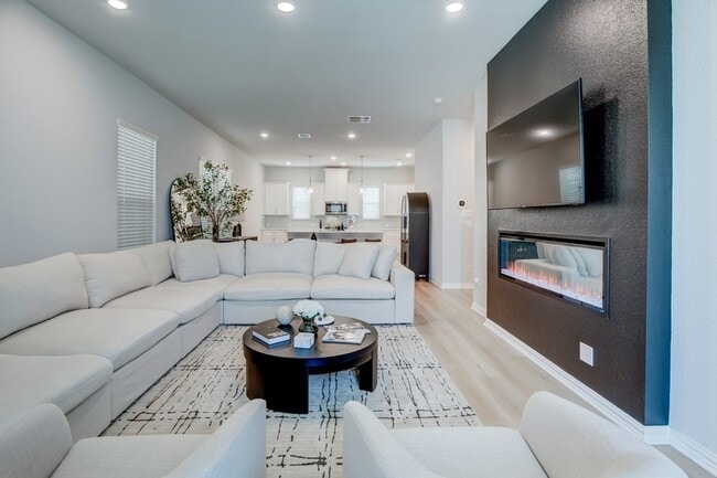 Photo - 7551 Millingston Rd