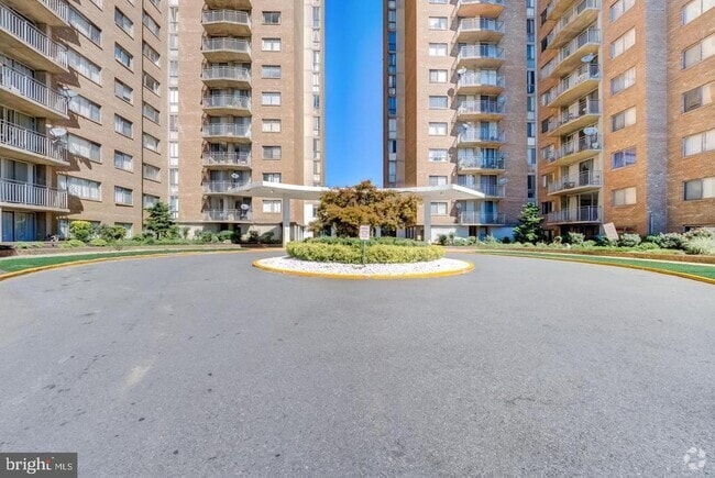 Building Photo - 1836 Metzerott Rd Unit 922 Rental