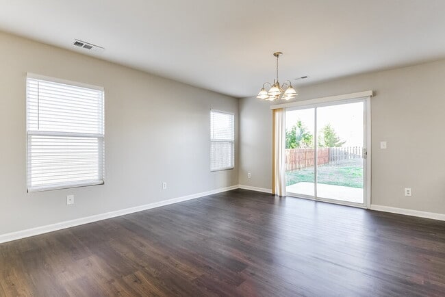 Photo - 6037 Ladish Ln