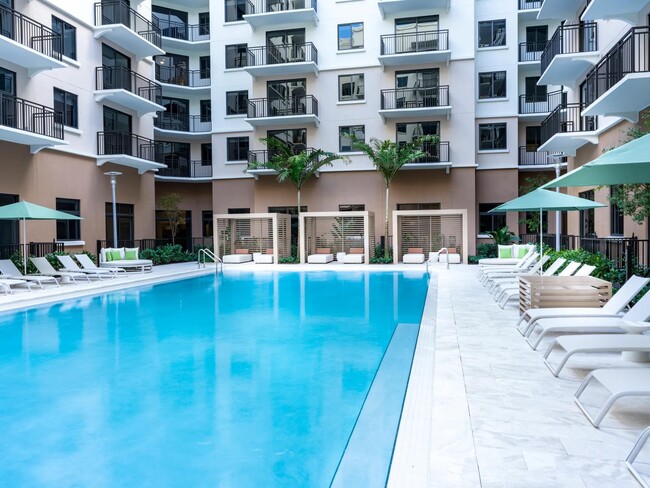 Poolside perfection. Because you deserve the best. - Modera Academical Village Apartments