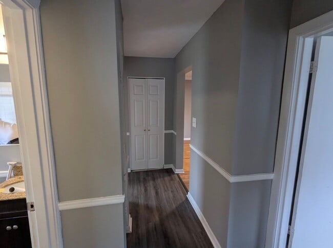 Photo - Beautifully updated 2 br duplex!
