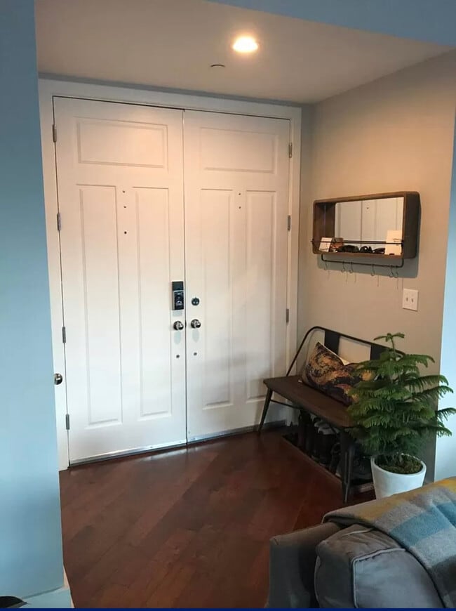 Photo - 324 E Main St Unidad #306