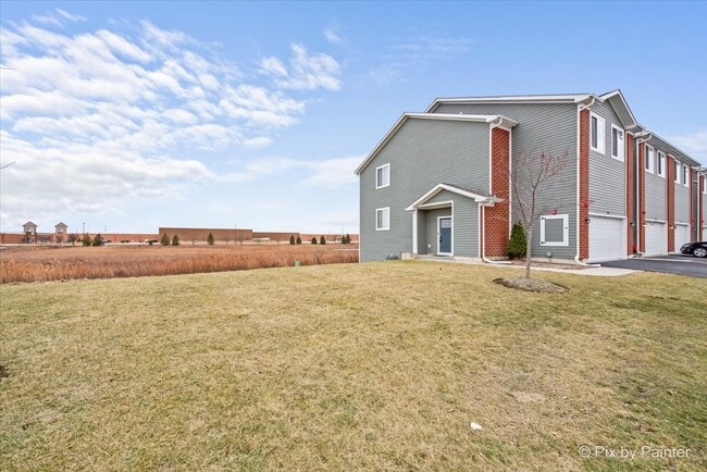 Photo - 940 Gillespie Ln