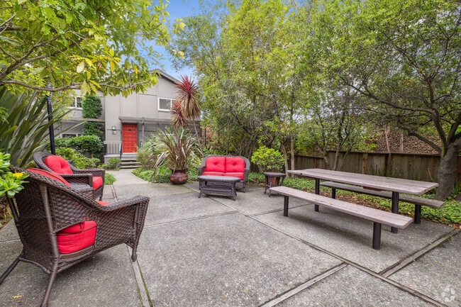 Common Area with Outdoor Seating and Table