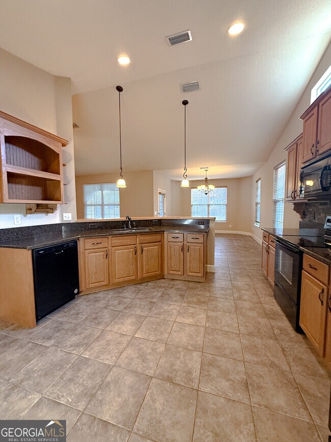 Photo - 102 Lexington Ln