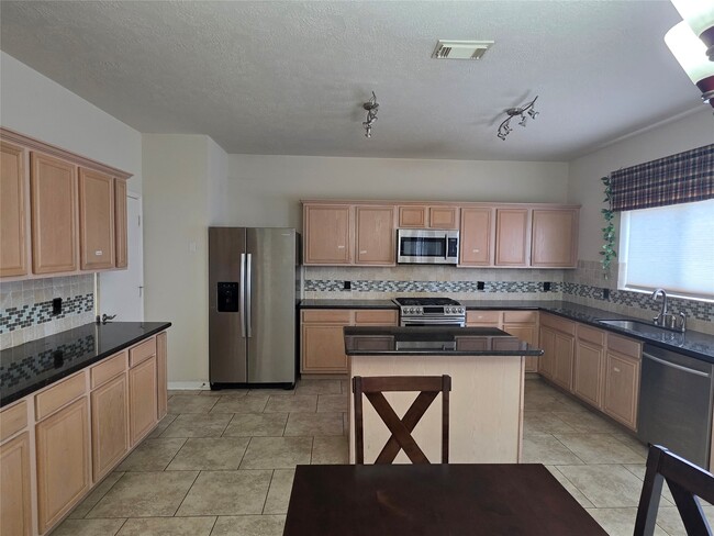 Photo - 2715 Riverhollow Ln