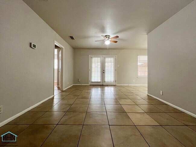 Photo - Bright and Airy Duplex in Harmony Hills, just blocks away from West Ave, Blanco Rd and NW Military!