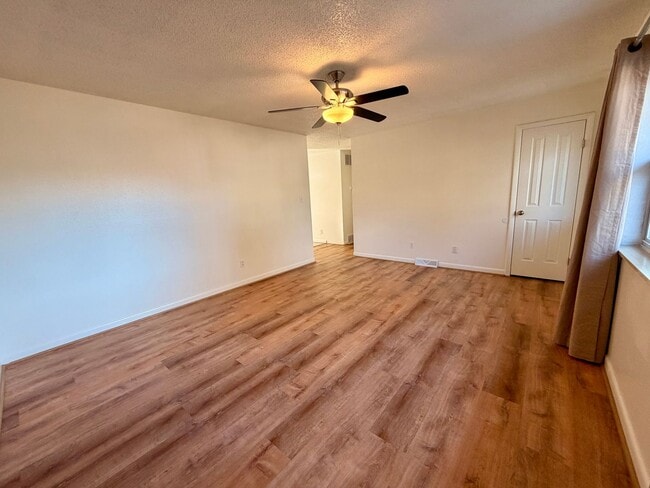 Photo - Lovely 5-bedroom, 2¾-bath home located in ...