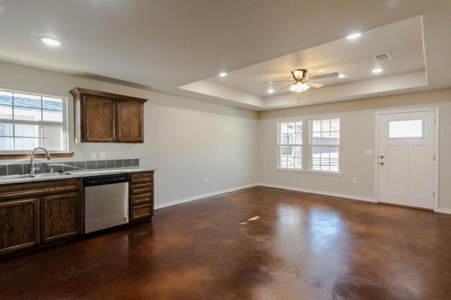 Photo - 1014 Pine St