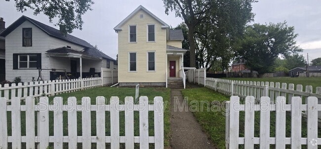 Building Photo - 449 Ruth St Rental