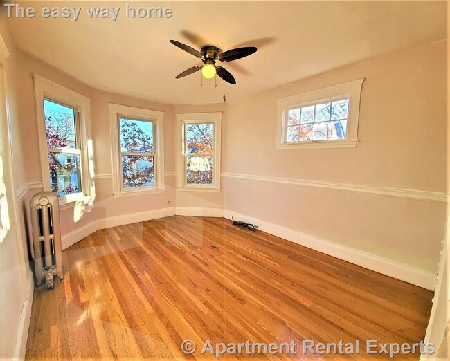 Photo - 39 Waterhouse St Unit #2