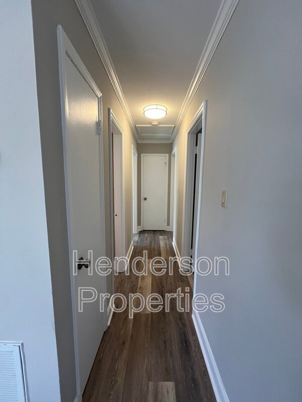 Photo - 300 W Arrowood Rd