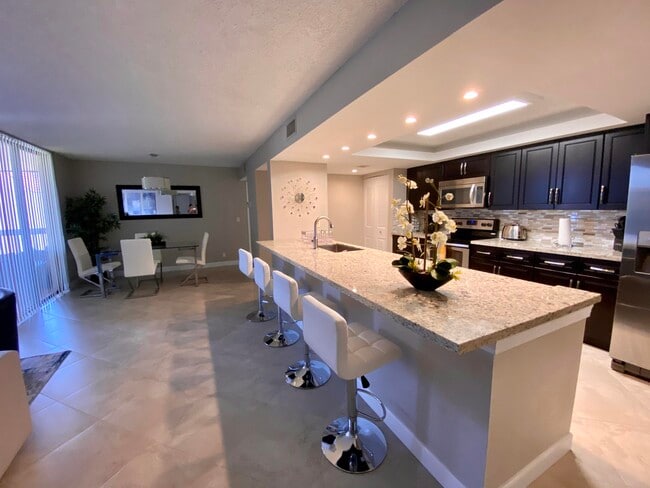 Photo - 2255 Lindell Blvd Unit 4502