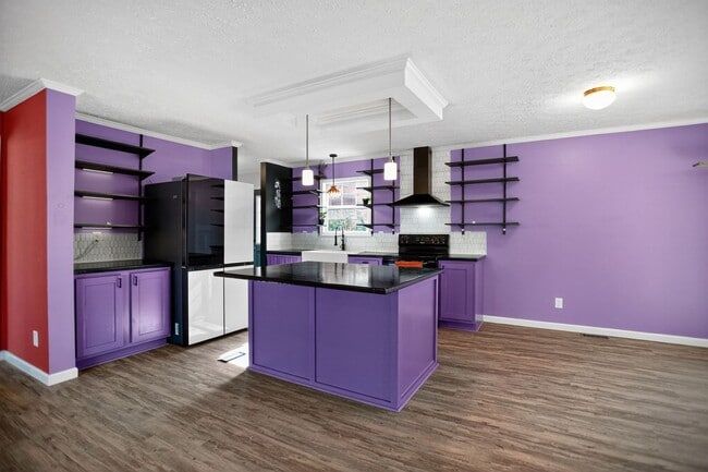 Photo - 318 Souther Rd