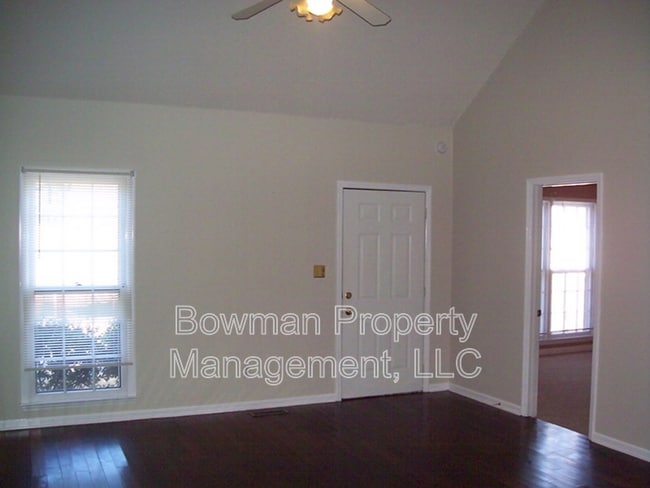 Photo - 125 Cardinal Creek Ln
