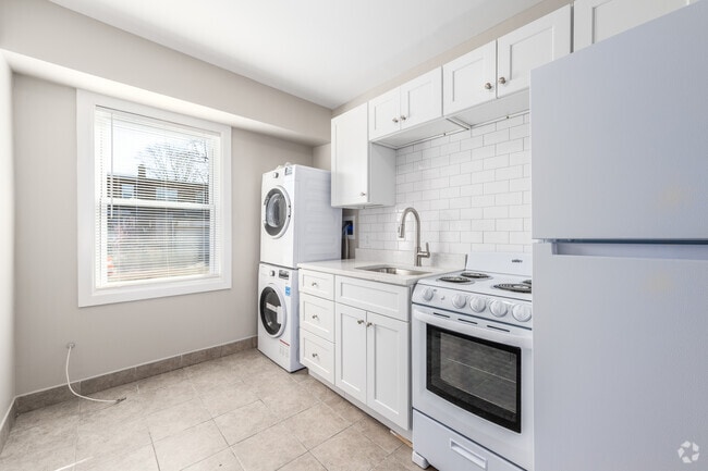 1BR, 1BA - 525SF - Kitchen - Liberty Springs