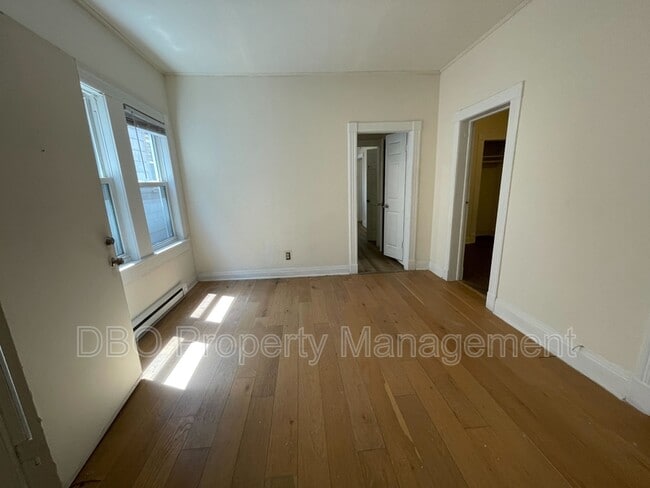 Photo - 262 Morton Ave
