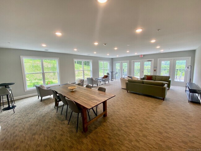 Photo - 5 Cherry Brook Rd Unit 116