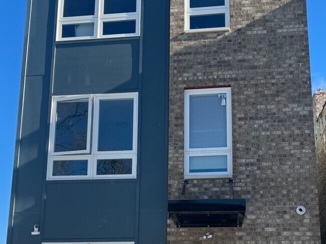 Photo - 6227 S St Lawrence Ave