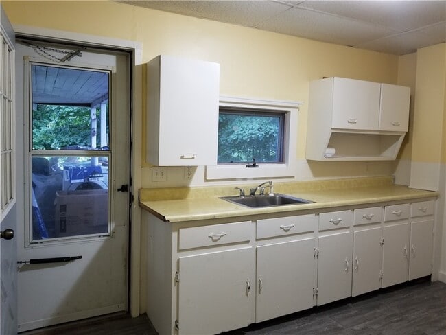 Building Photo - 19 South St