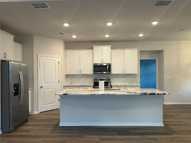 Photo - 16026 10th Ave E