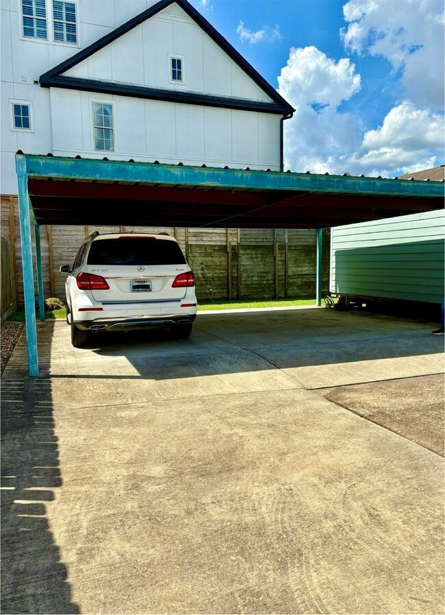 Photo - 1126 W 22nd St