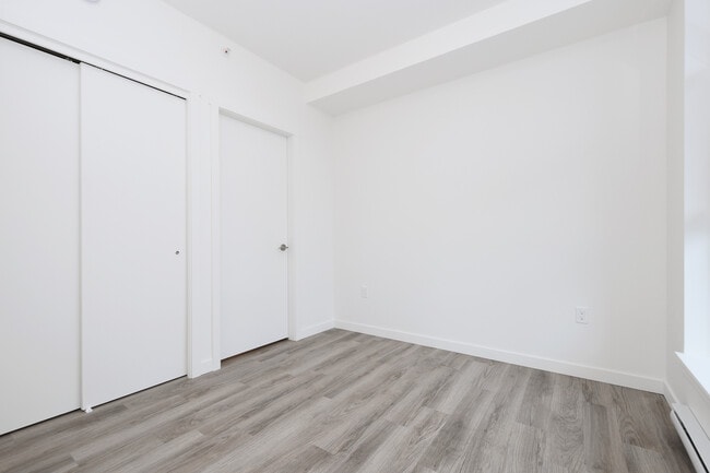 Photo - Hockley Corners Unité 1Bedroom+Den