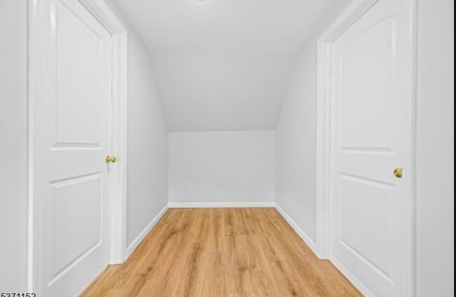 Photo - 87 Isabella Ave