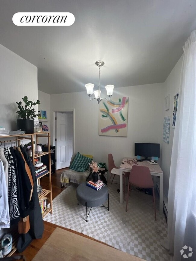 Building Photo - 350 E 53rd St Rental