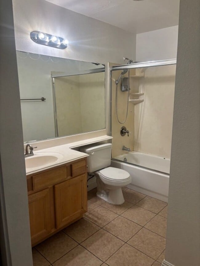 Photo - 1 bedroom, 1 bath, ground floor condo in El Cajon available for Move in Feb 1, 2026 Unit 6