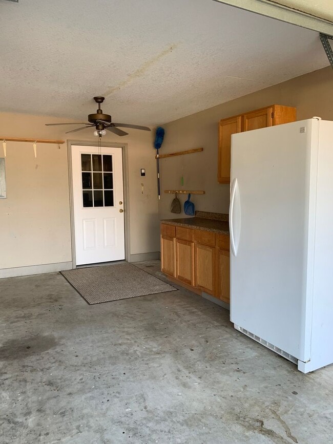 Photo - 3bed/2bath Home with Fenced Backyard in Valley View Schools!!!!!!