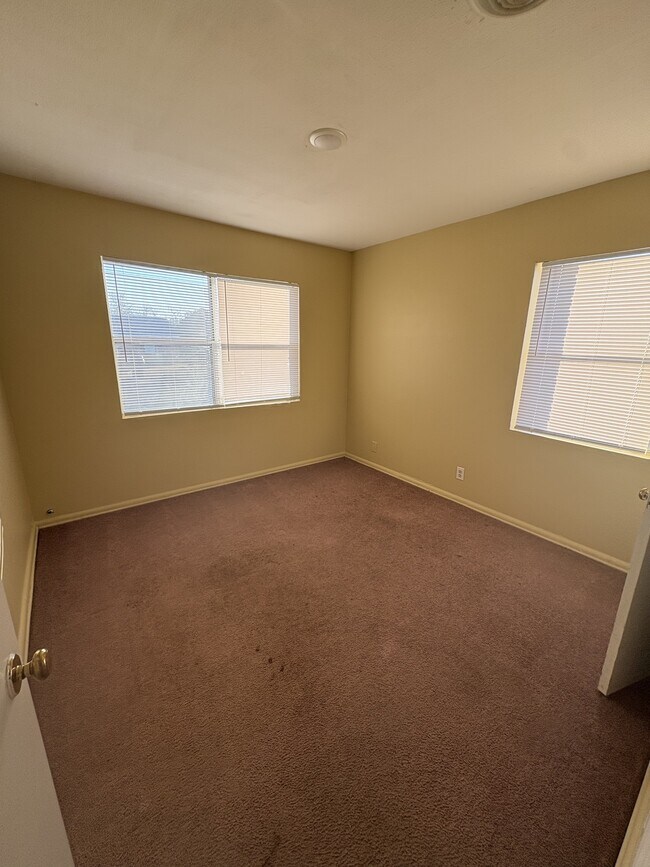 Photo - 228 Frieda Ln