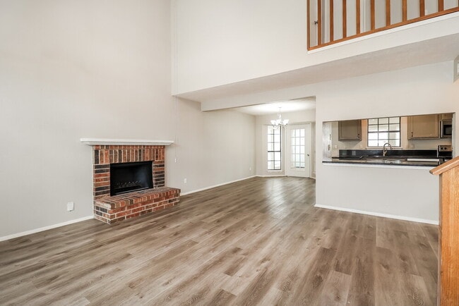 Photo - 702 Ponderosa Dr