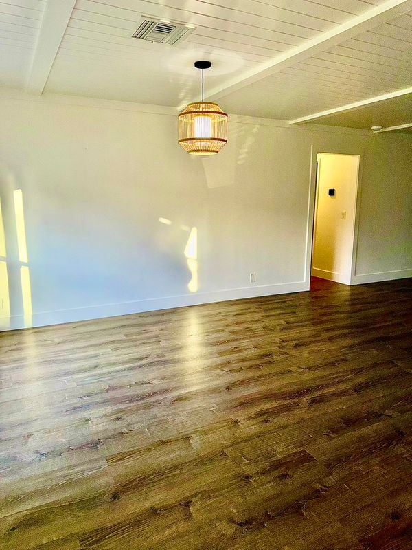Photo - 474 NE 38th St