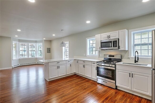 Photo - 589 Public St Unit 2